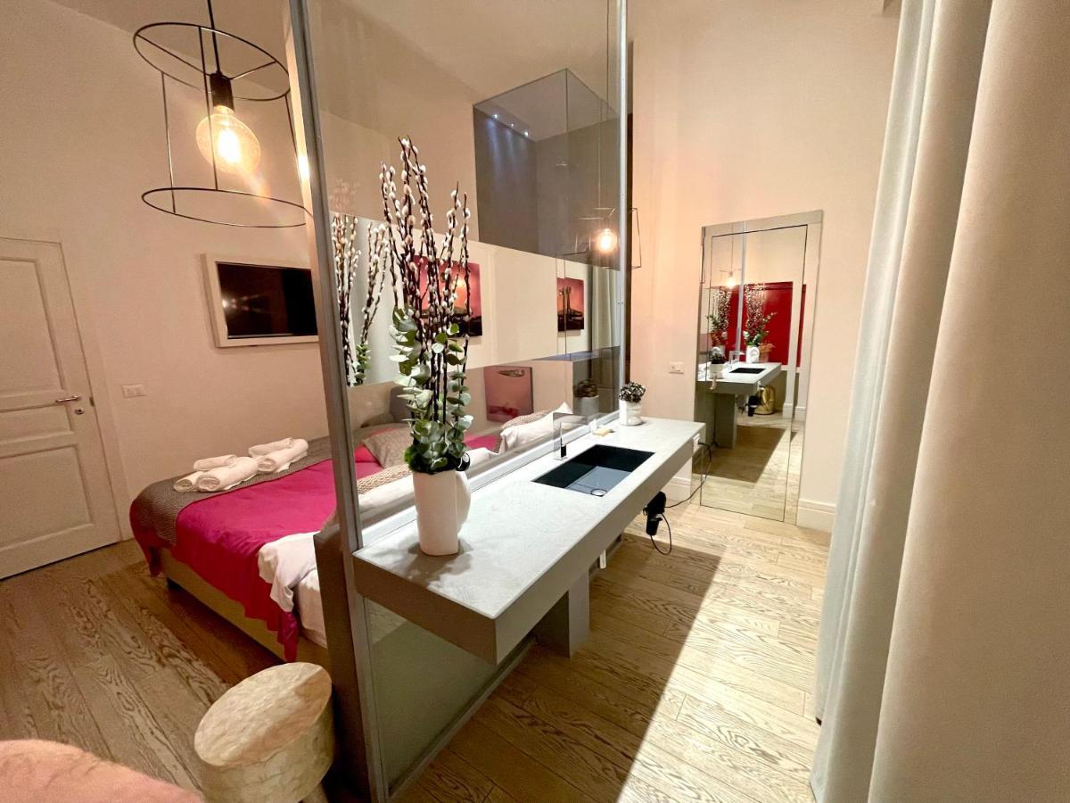 Xenia Luxury Rooms レッジョ・ディ・カラブリア エクステリア 写真
