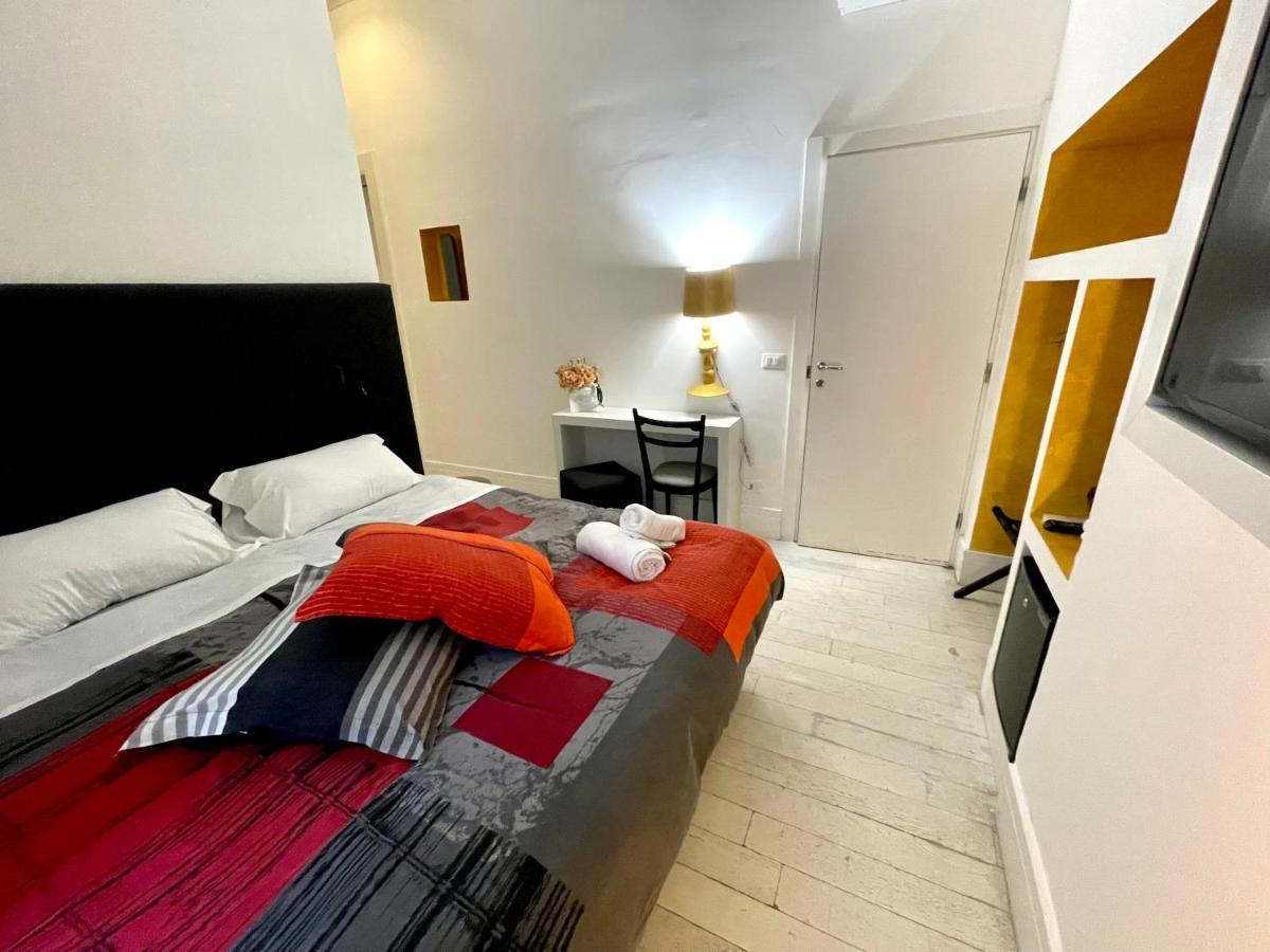 Xenia Luxury Rooms レッジョ・ディ・カラブリア エクステリア 写真