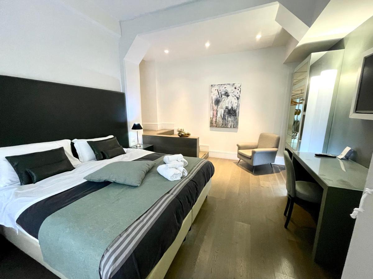 Xenia Luxury Rooms レッジョ・ディ・カラブリア エクステリア 写真